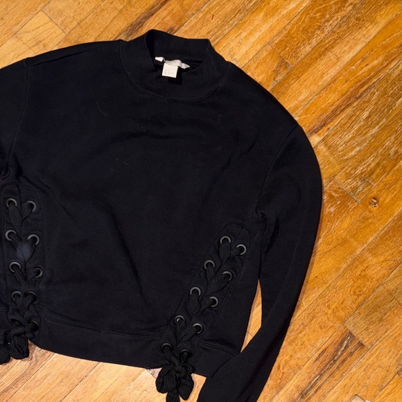 H&M Size 4 - Picture 1 of 1